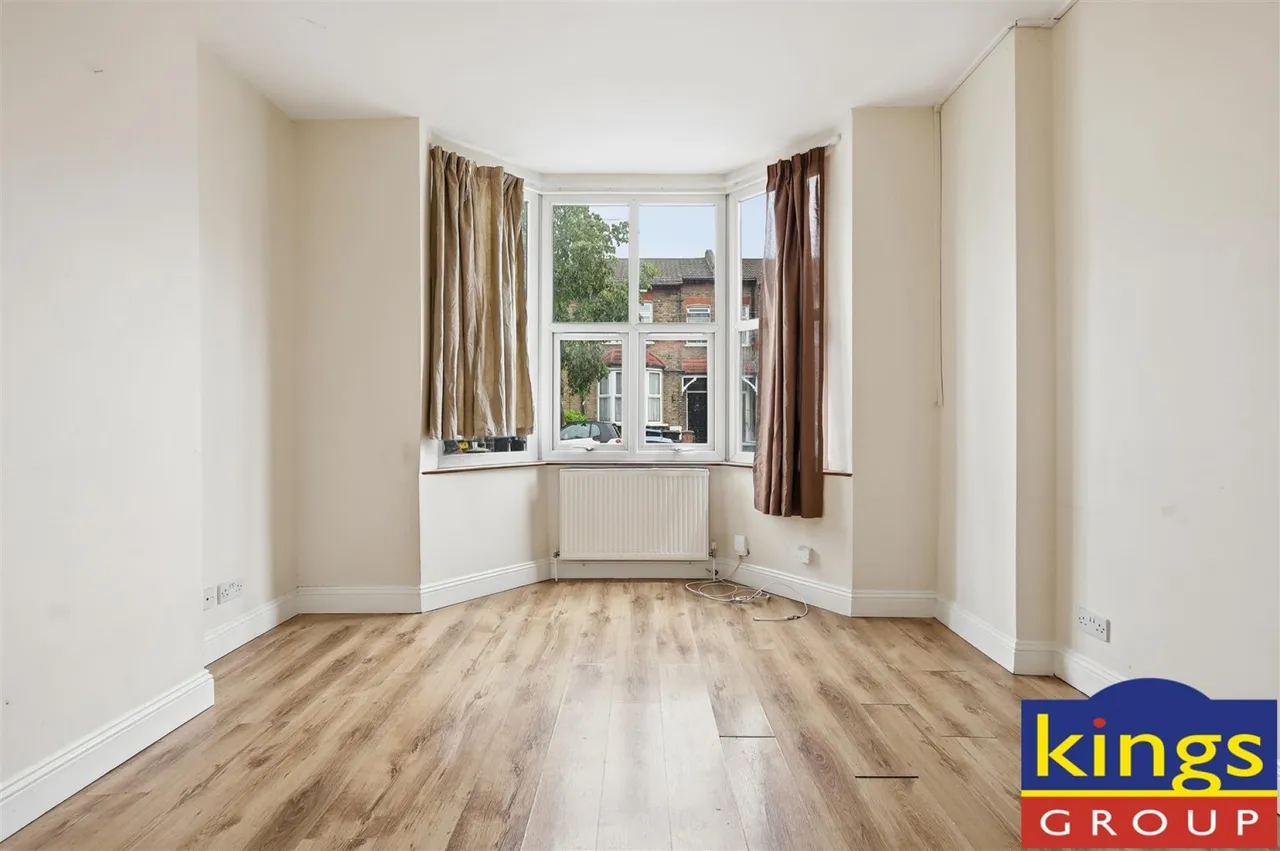 Arthur Road, Edmonton, N9, photo 5