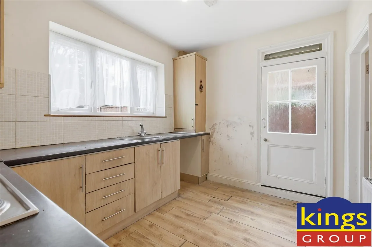 Arthur Road, Edmonton, N9, photo 8