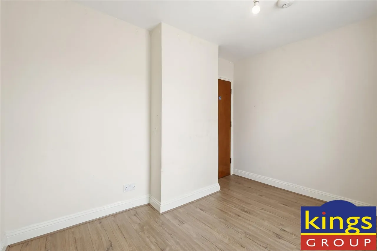 Arthur Road, Edmonton, N9, photo 15