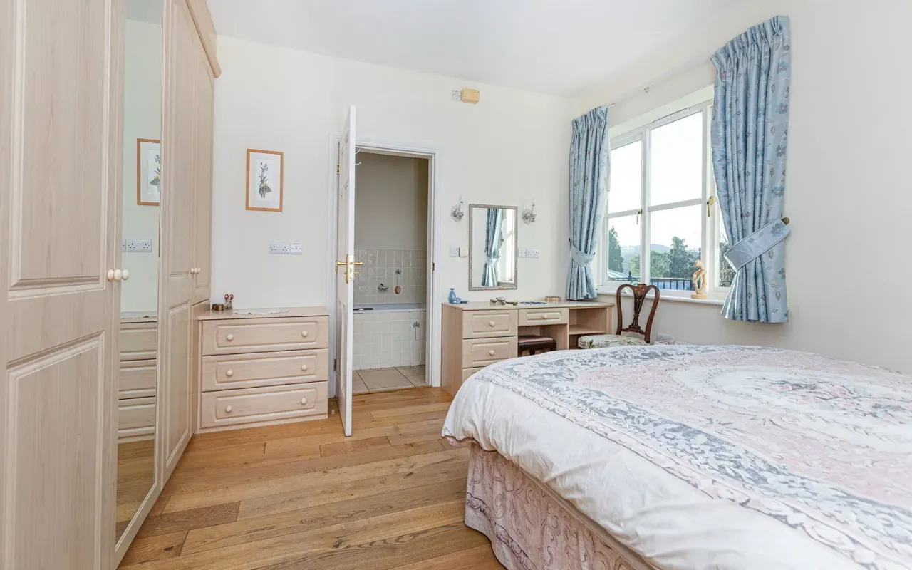 Swallowfield, Hill Top, Cawthorne, photo 12