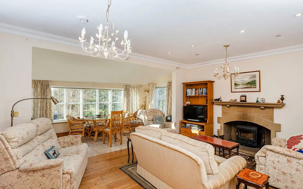 Swallowfield, Hill Top, Cawthorne, photo 4