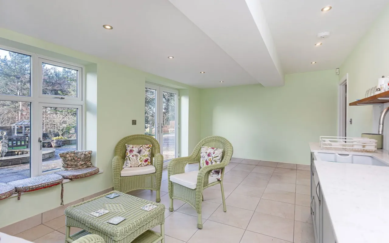 Swallowfield, Hill Top, Cawthorne, photo 18