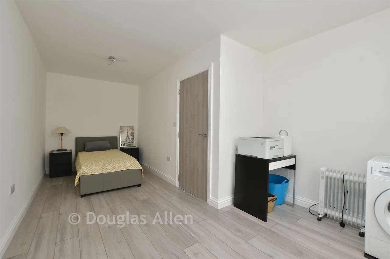 Sandon Road, Basildon, SS14, photo 14