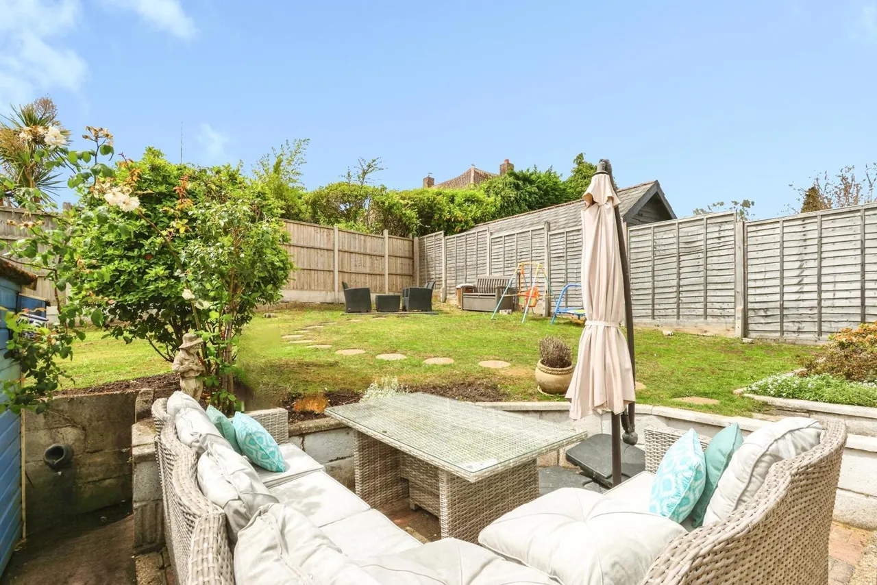 Mount Pleasant Drive, Queens Park, BH8, photo 17