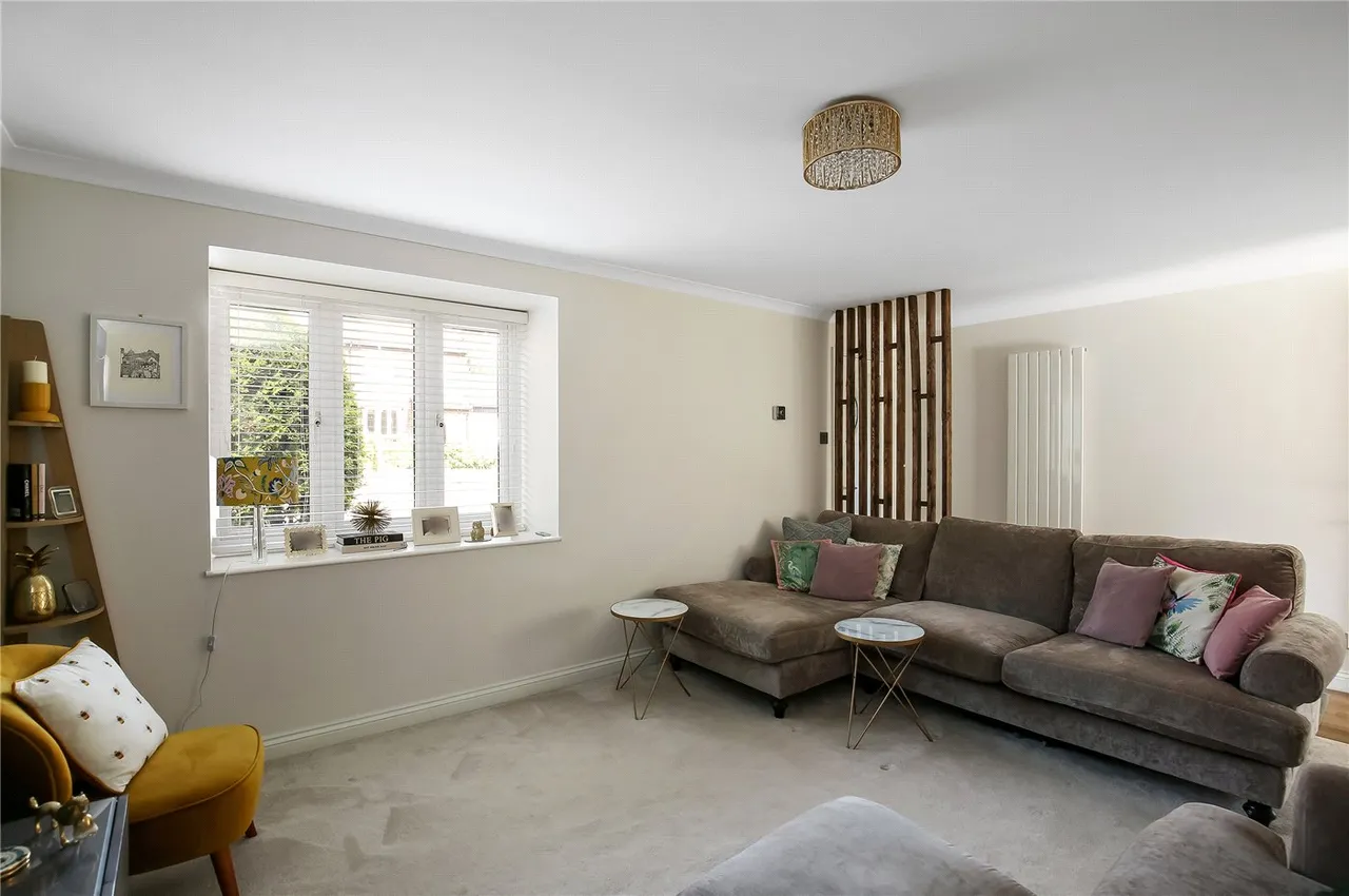 3 bed house for sale — St. Annes Close, Winchester, Hampshire, SO22