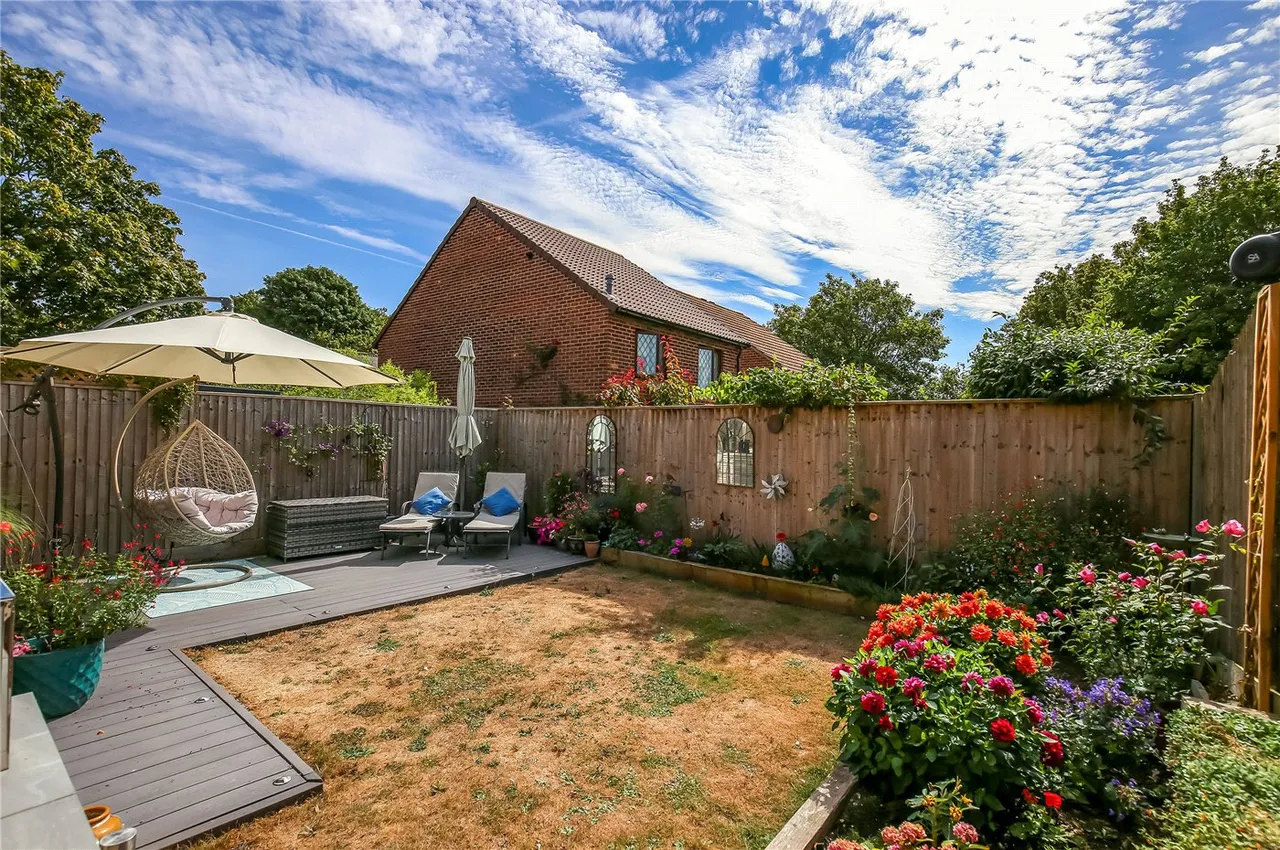 St. Annes Close, Winchester, Hampshire, SO22, photo 10