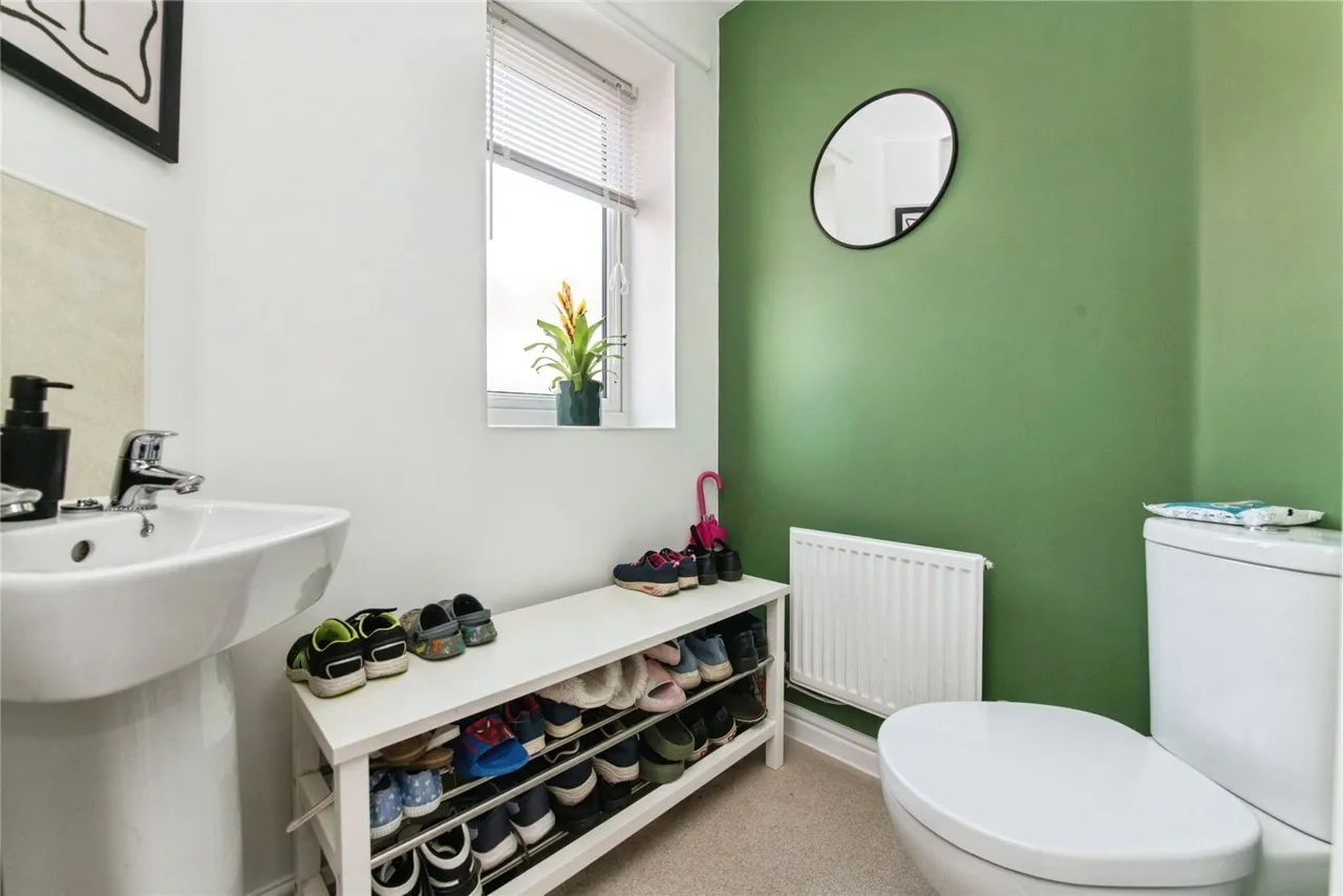 Somerville Crescent, Exeter, EX2, photo 8