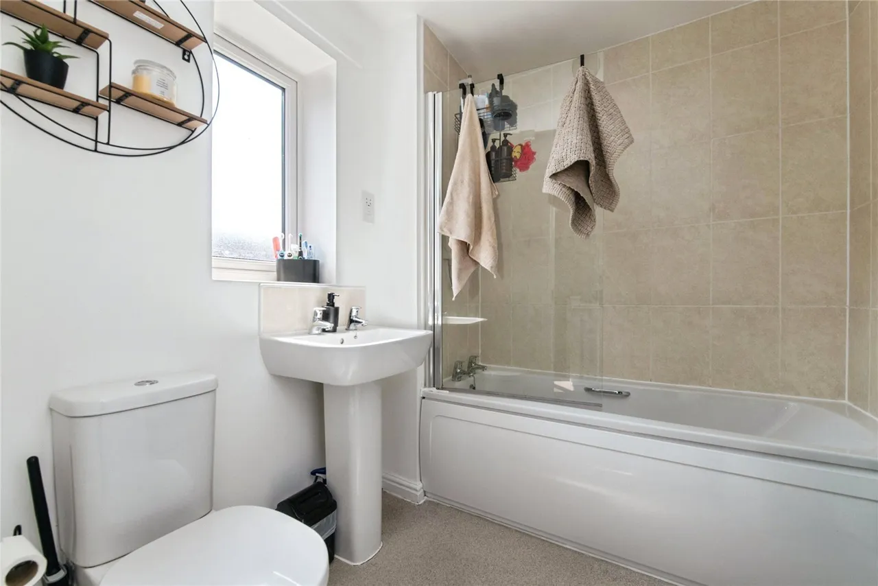 Somerville Crescent, Exeter, EX2, photo 14