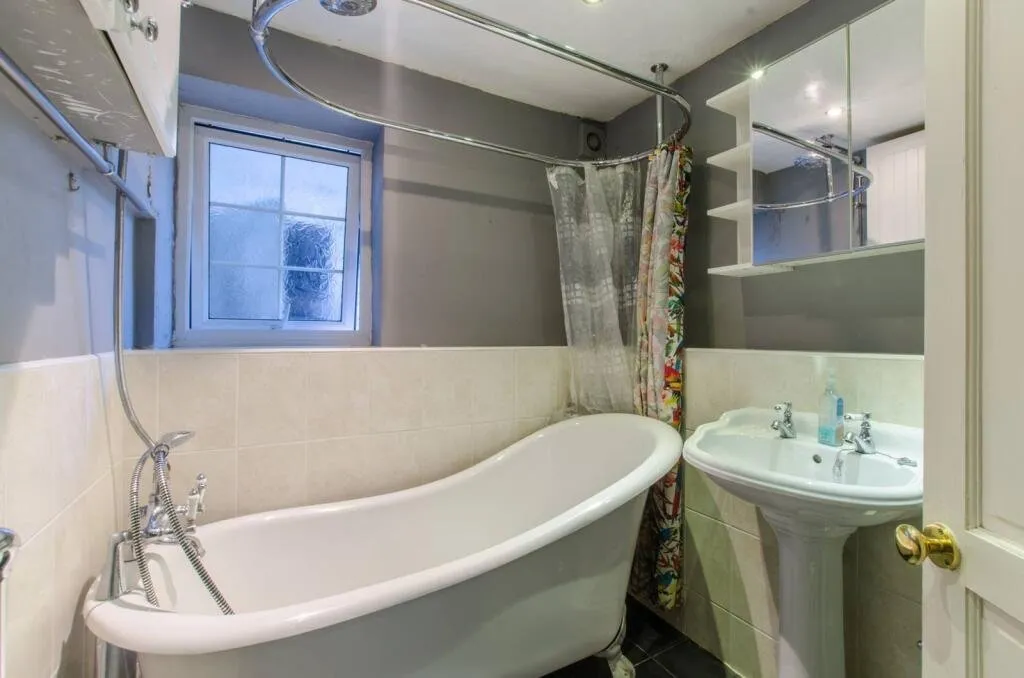 Woodhill, SE18, photo 9