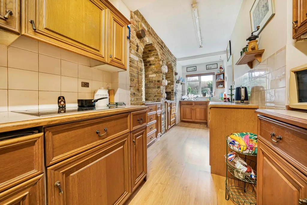 Torcross Road, Ruislip, HA4, photo 9