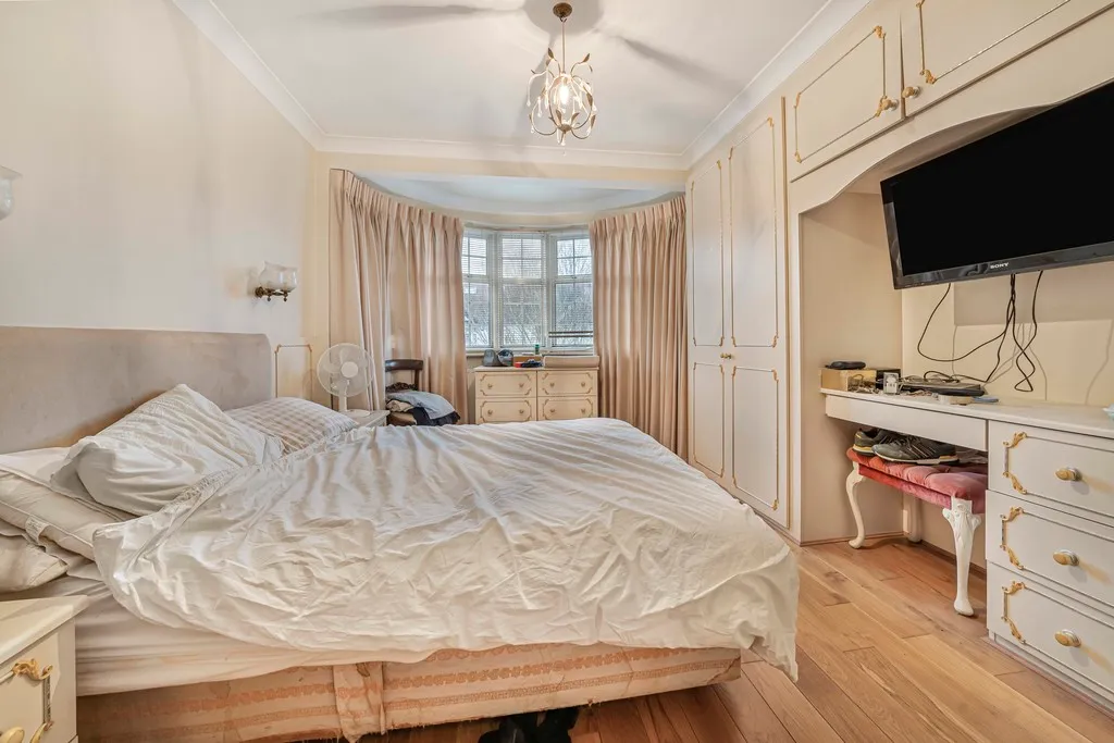 Torcross Road, Ruislip, HA4, photo 2