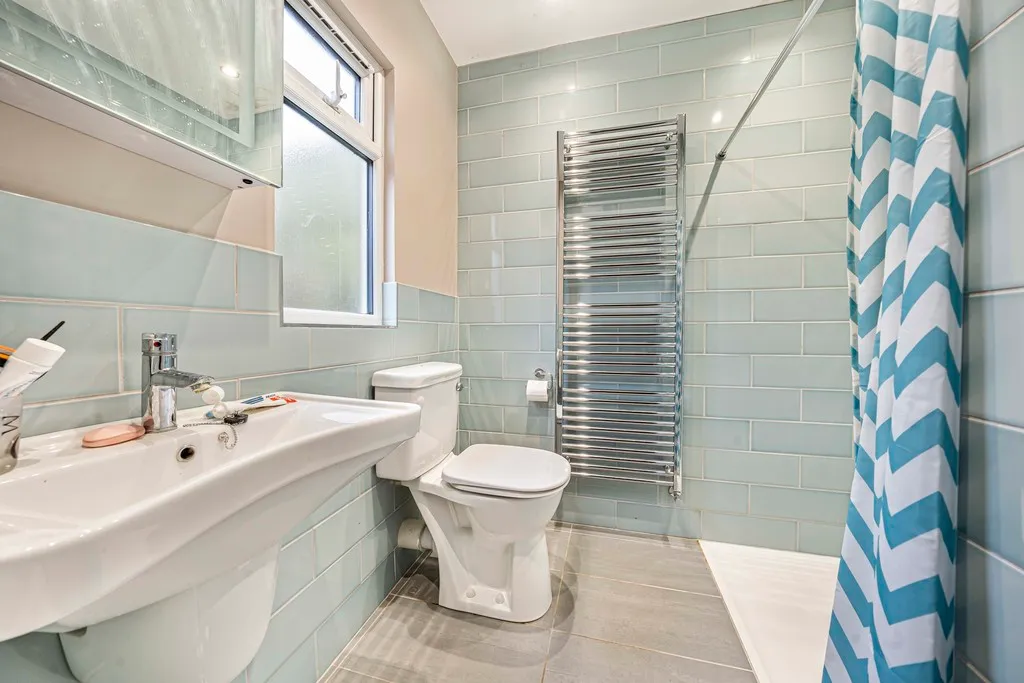 Torcross Road, Ruislip, HA4, photo 18