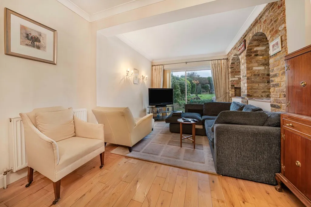Torcross Road, Ruislip, HA4, photo 4