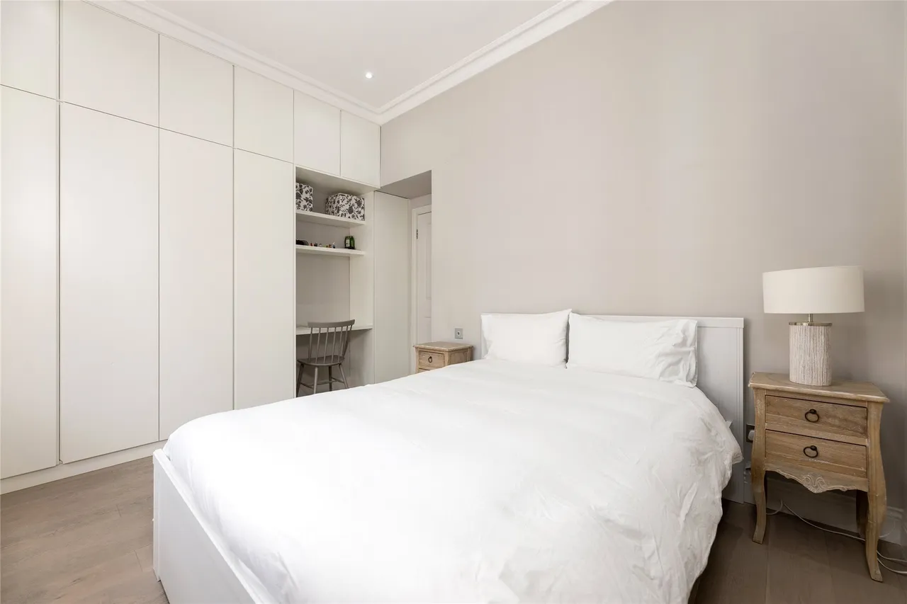 Earl's Court Road, Earl's Court, SW5, photo 6