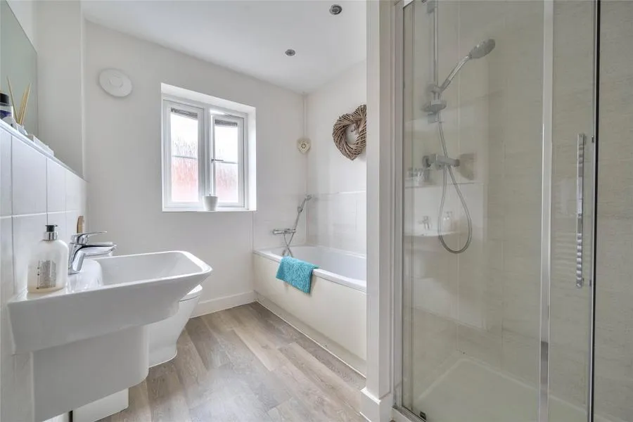Greenwood Drive, Stoke Orchard, GL52, photo 12