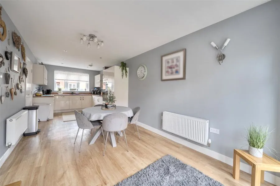 Greenwood Drive, Stoke Orchard, GL52, photo 3