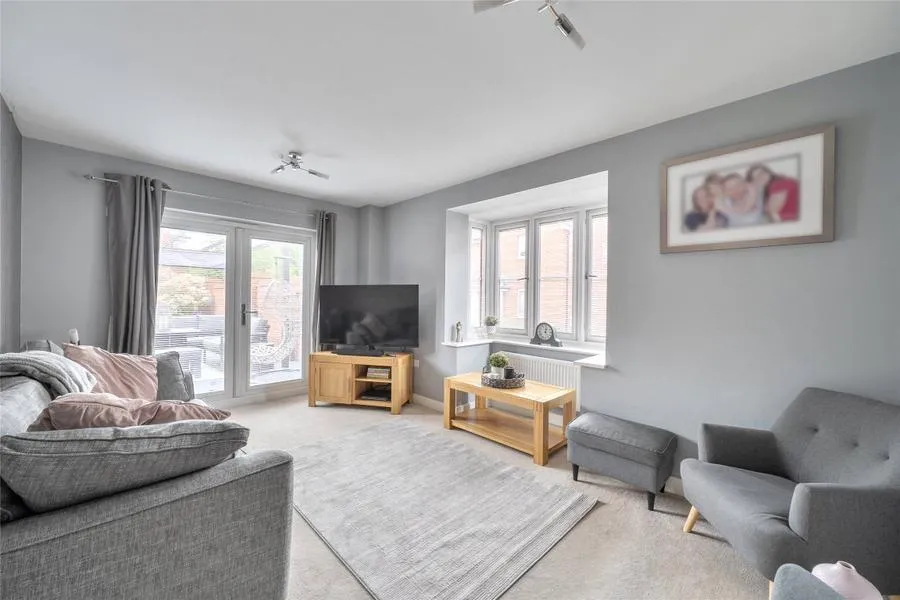 Greenwood Drive, Stoke Orchard, GL52, photo 6