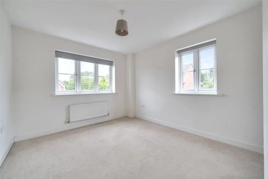 Greenwood Drive, Stoke Orchard, GL52, photo 10