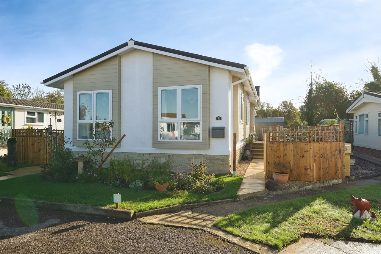 2 bed park home for sale, Three Counties Park, Upper Pendock, WR13