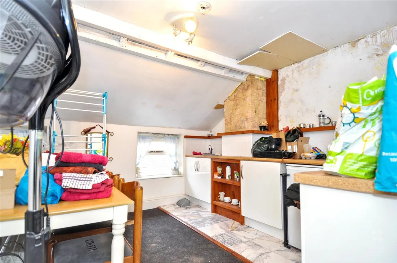 Freehold Retail Premises, LE11, photo 20