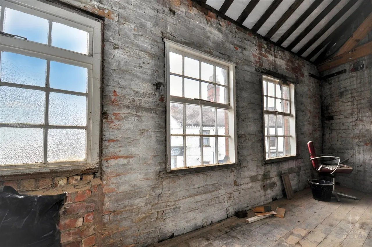 Freehold Retail Premises, LE11, photo 16