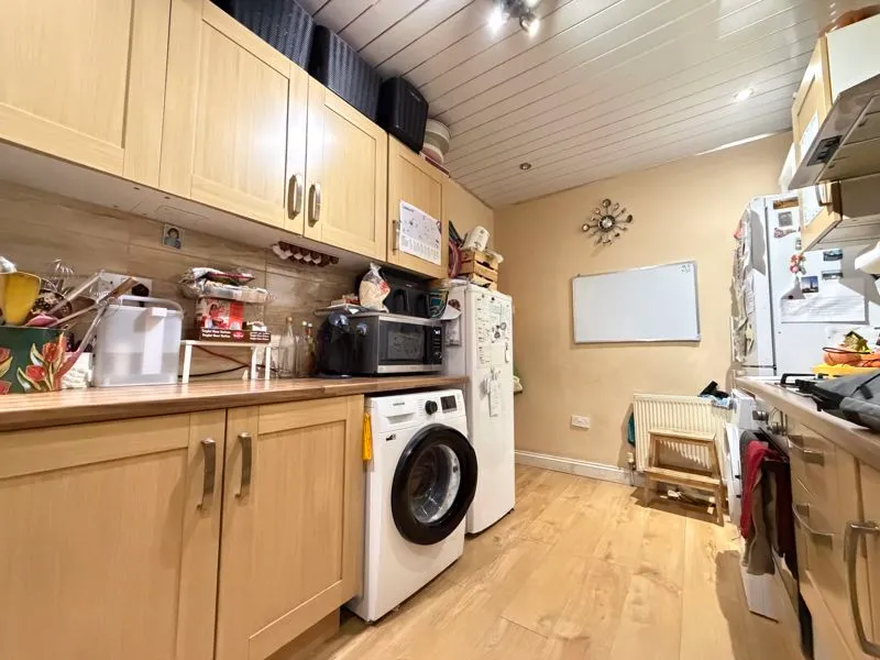 Mansfield Road, Luton LU4 8NB, photo 7