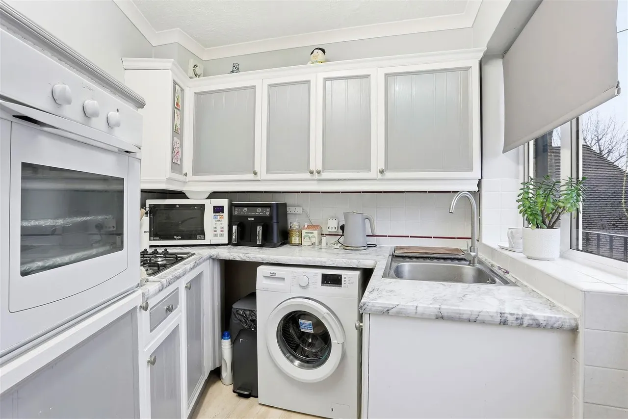 High Street, Cheam Village, Surrey, SM3 8RL, photo 4