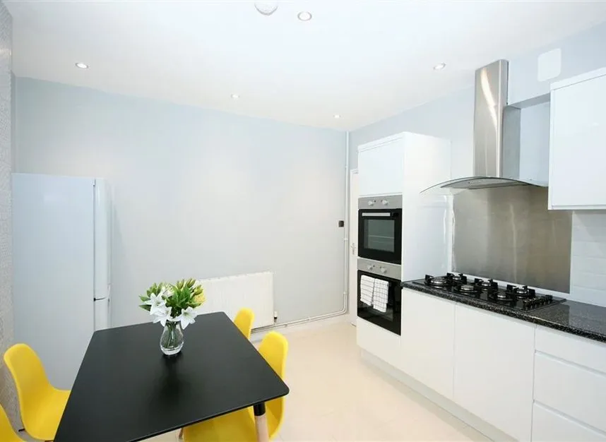 Woodseer Street, Brick Lane, E1, photo 8
