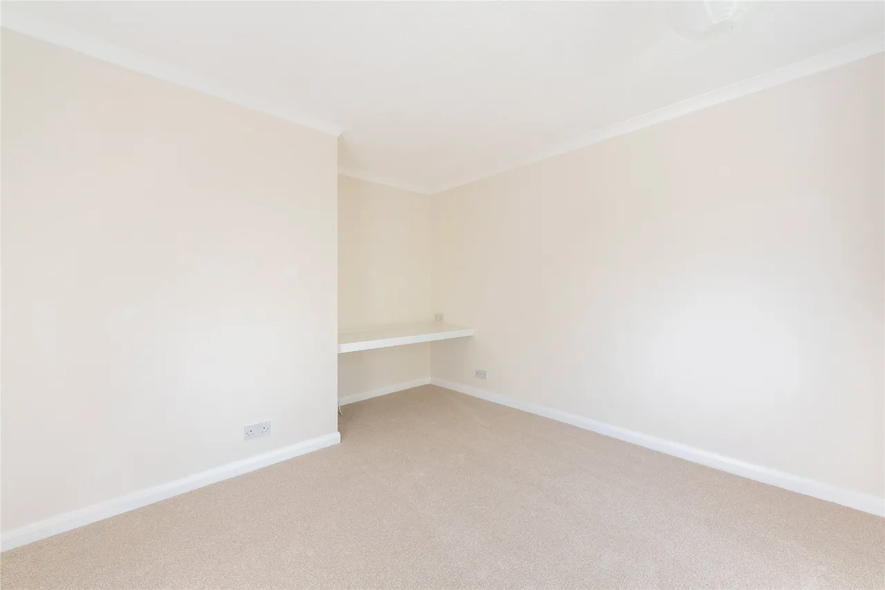 The Gardens, Cloisters Road, SG6, photo 13