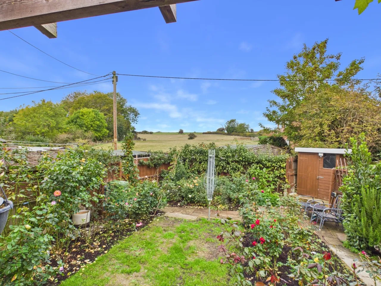 Heydons Terrace, Farnborough, OX17, photo 14