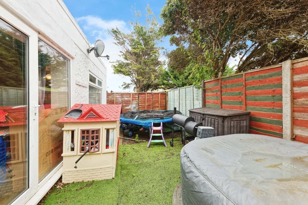 Surrey Road, Cliftonville, CT9, photo 17