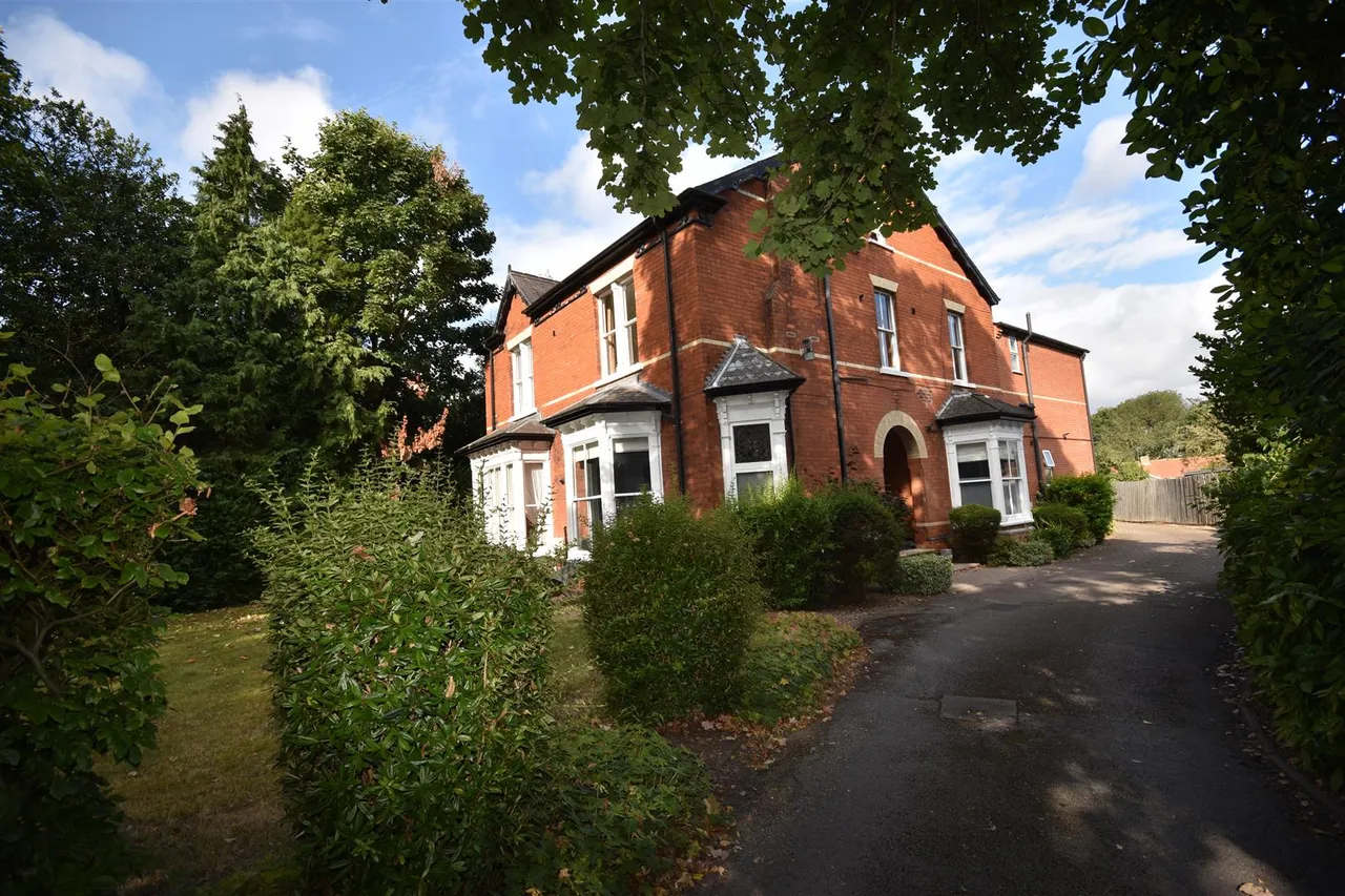 2 bed flat for sale, Newark Road, Lincoln, LN6