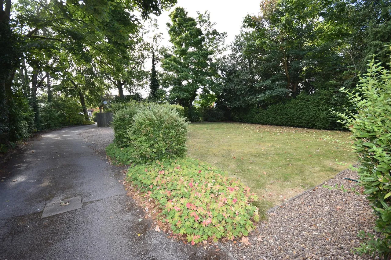 Newark Road, Lincoln, LN6, photo 10