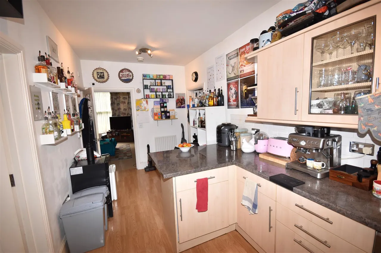 Newark Road, Lincoln, LN6, photo 6