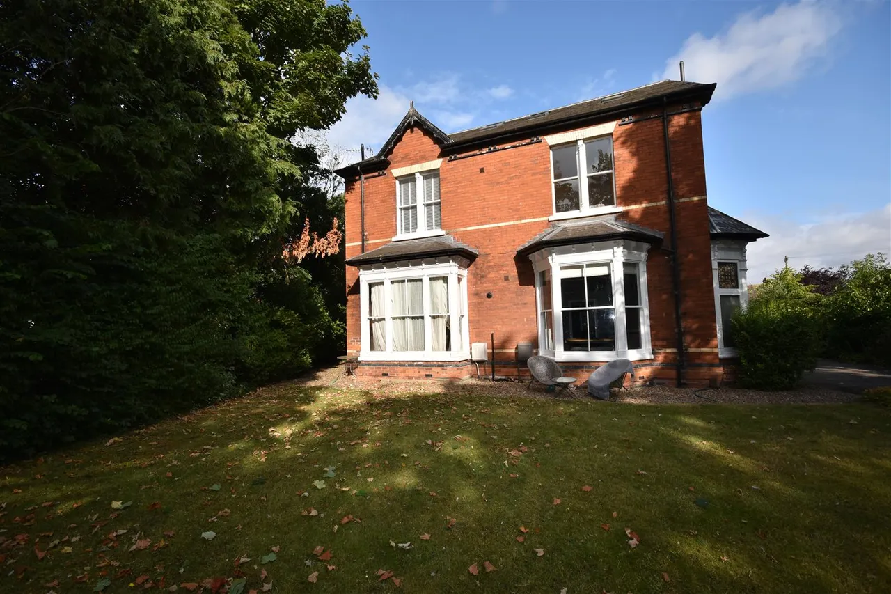 Newark Road, Lincoln, LN6, photo 2