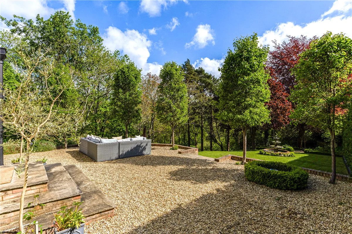 The Fairway, Devizes, SN10, photo 34