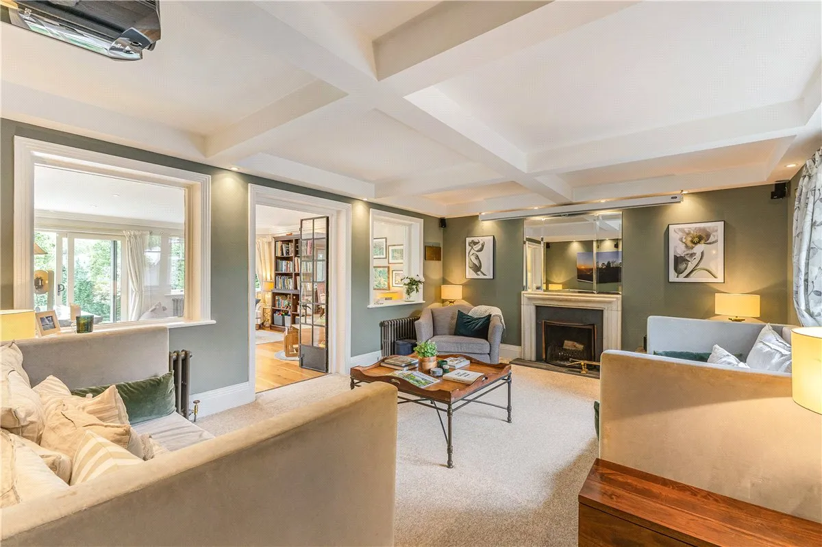 The Fairway, Devizes, SN10, photo 3