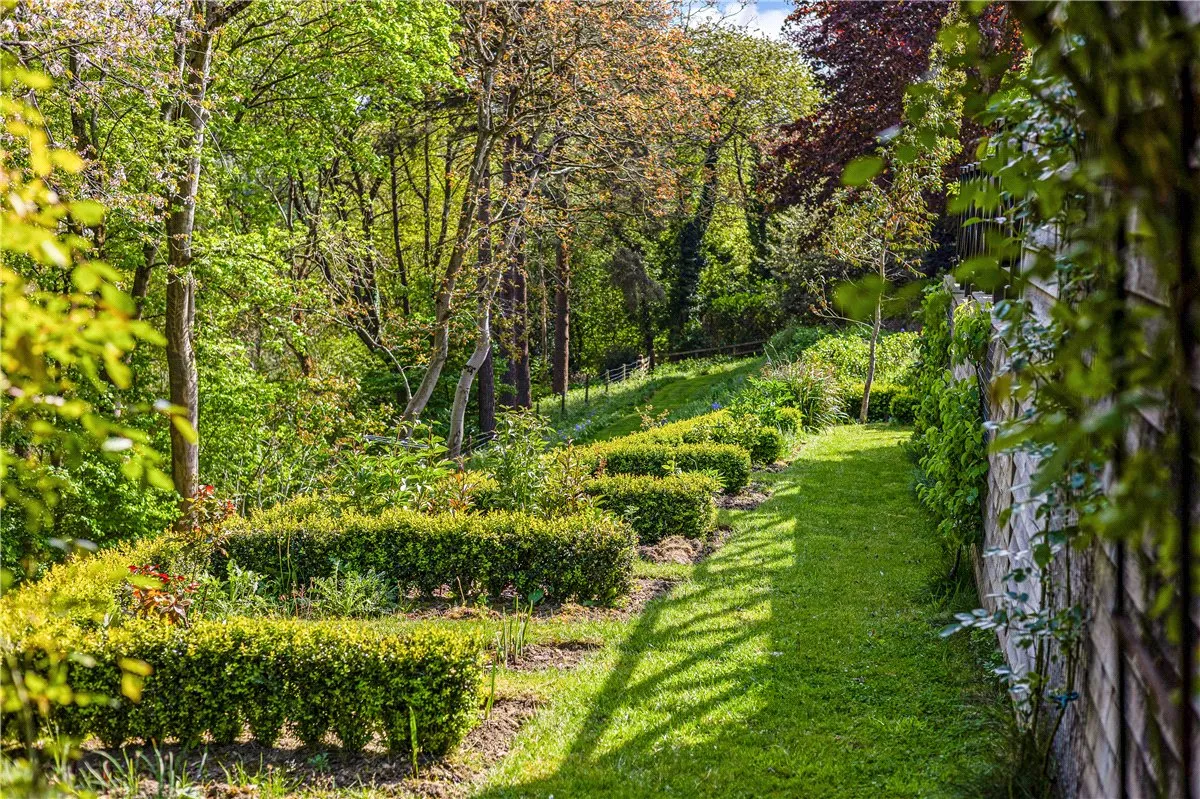 The Fairway, Devizes, SN10, photo 38