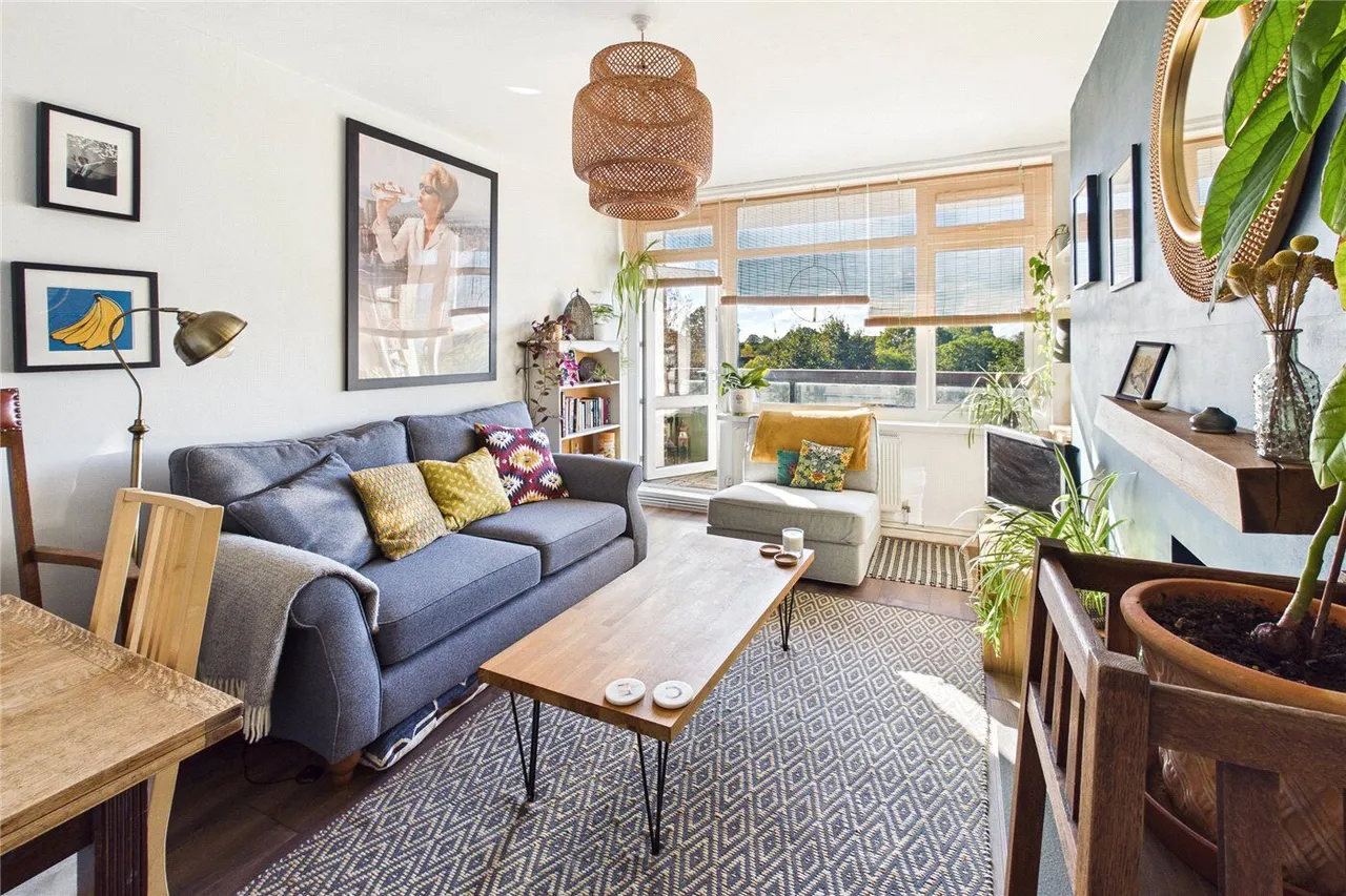 2 bed flat for sale, Colson Way, London, SW16