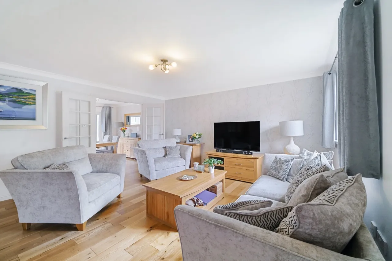 Strathcarron Drive, Paisley, Renfrewshire, PA2, photo 2