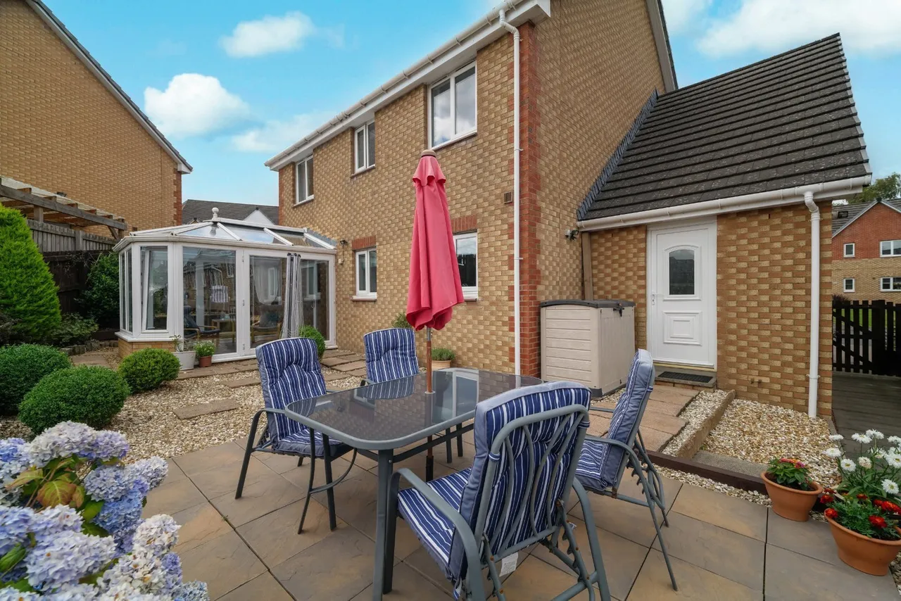 Strathcarron Drive, Paisley, Renfrewshire, PA2, photo 16