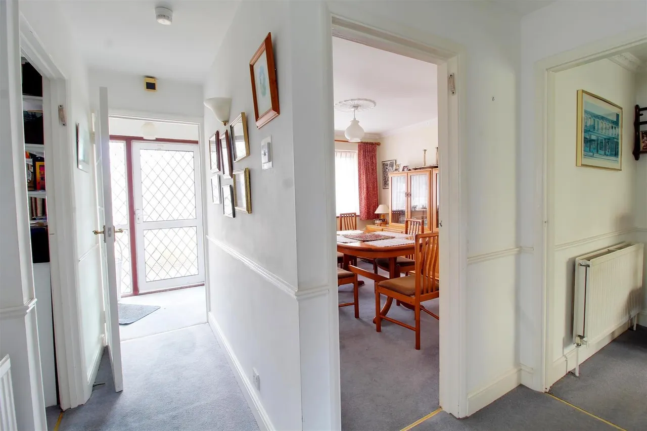 Birch Grove, Potters Bar EN6 1SY, photo 7