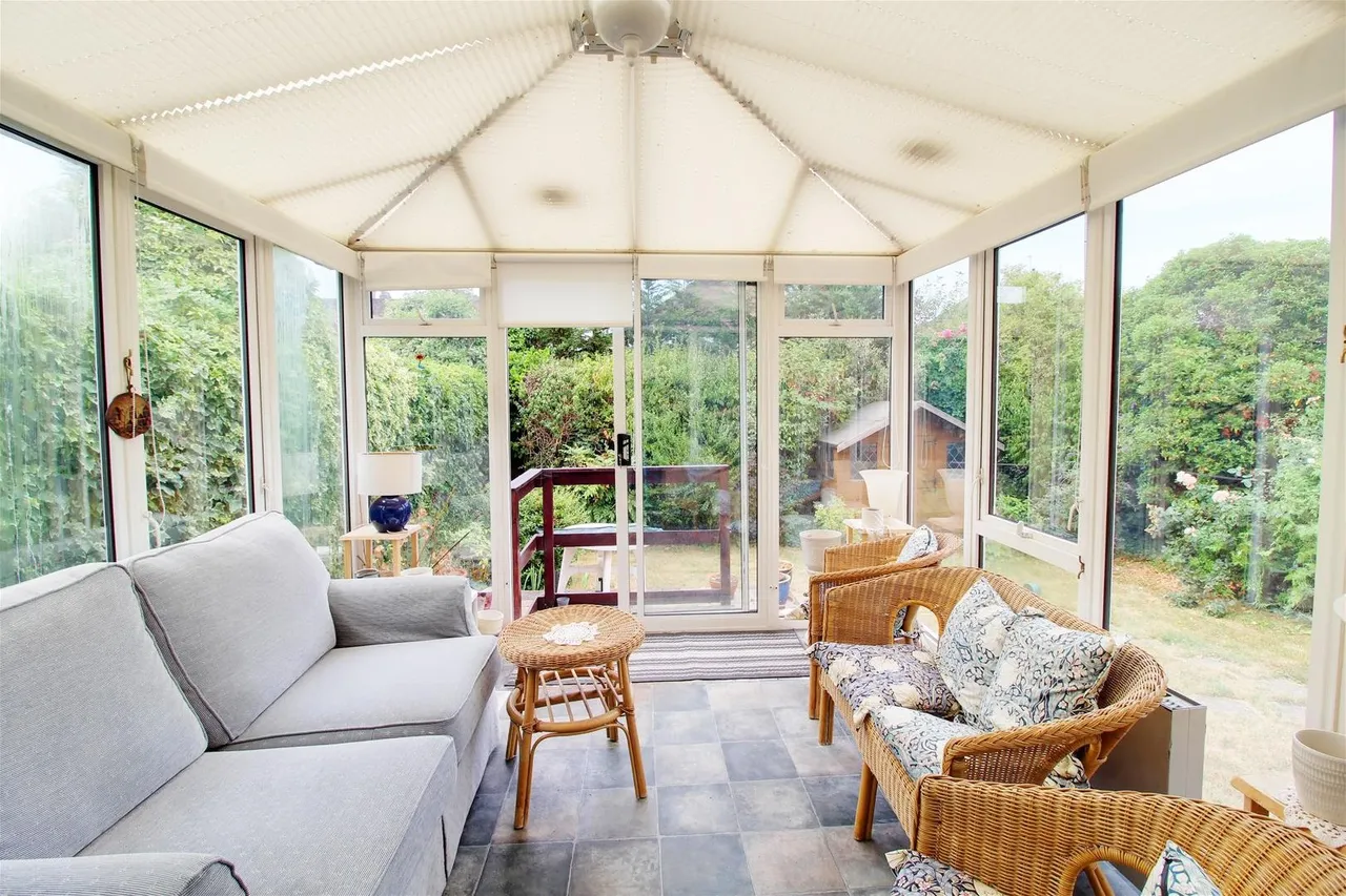Birch Grove, Potters Bar EN6 1SY, photo 2