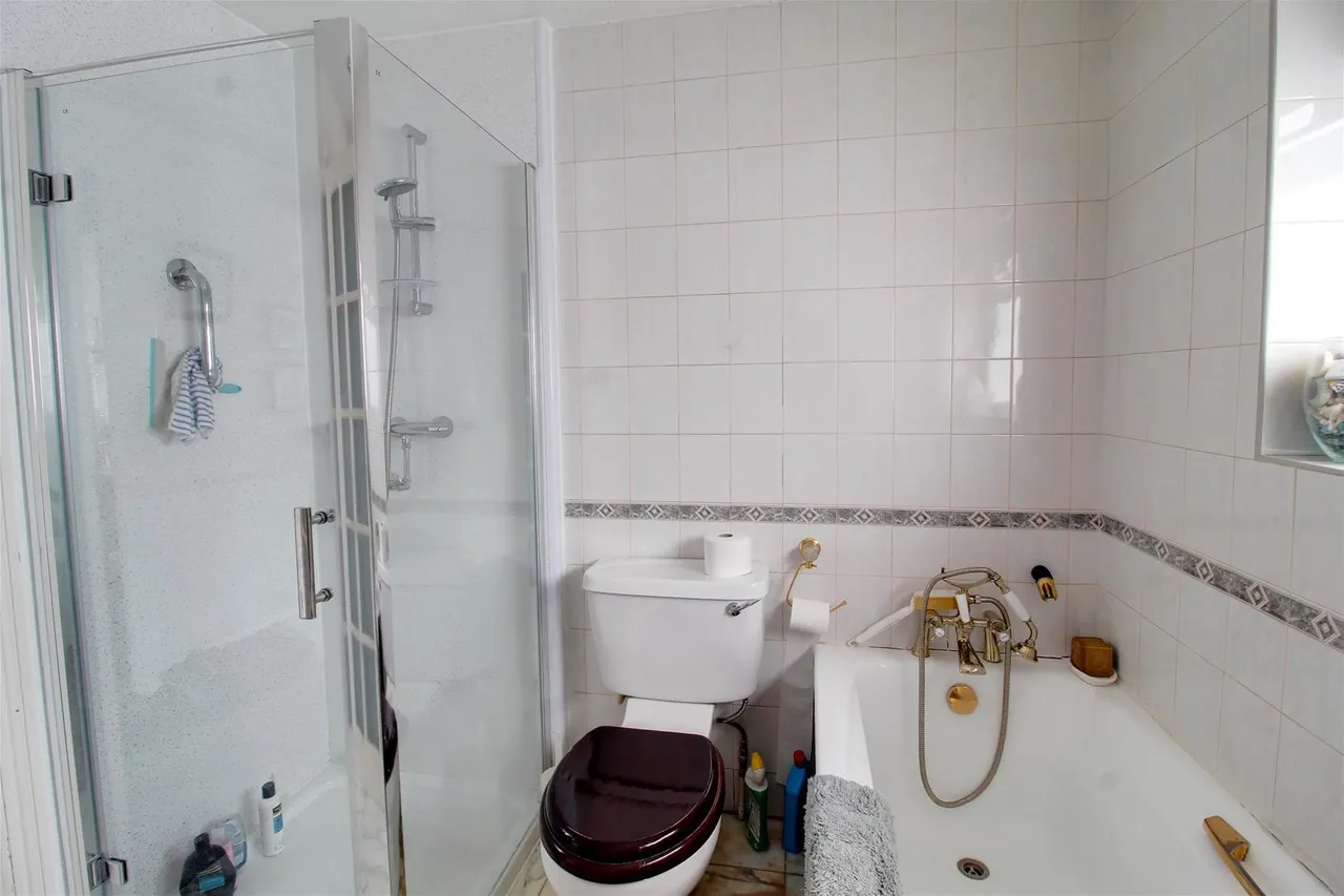 Birch Grove, Potters Bar EN6 1SY, photo 15