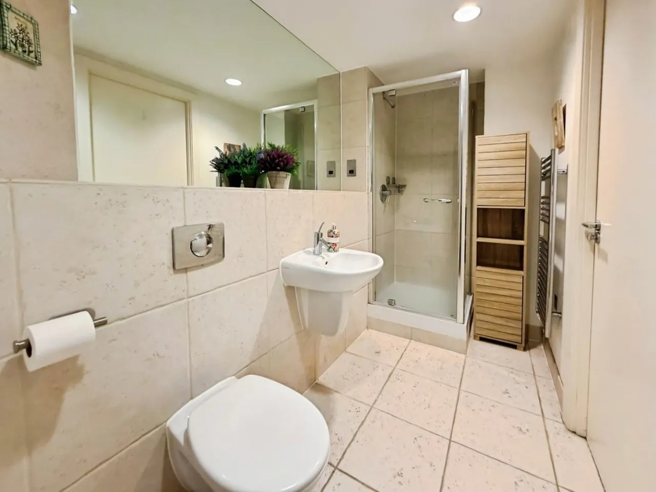 West Point, Wellington Street, photo 8