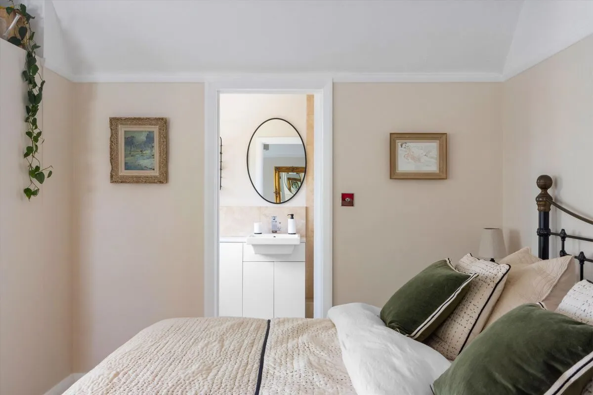 Cleevelands Drive, Cheltenham, GL50, photo 23