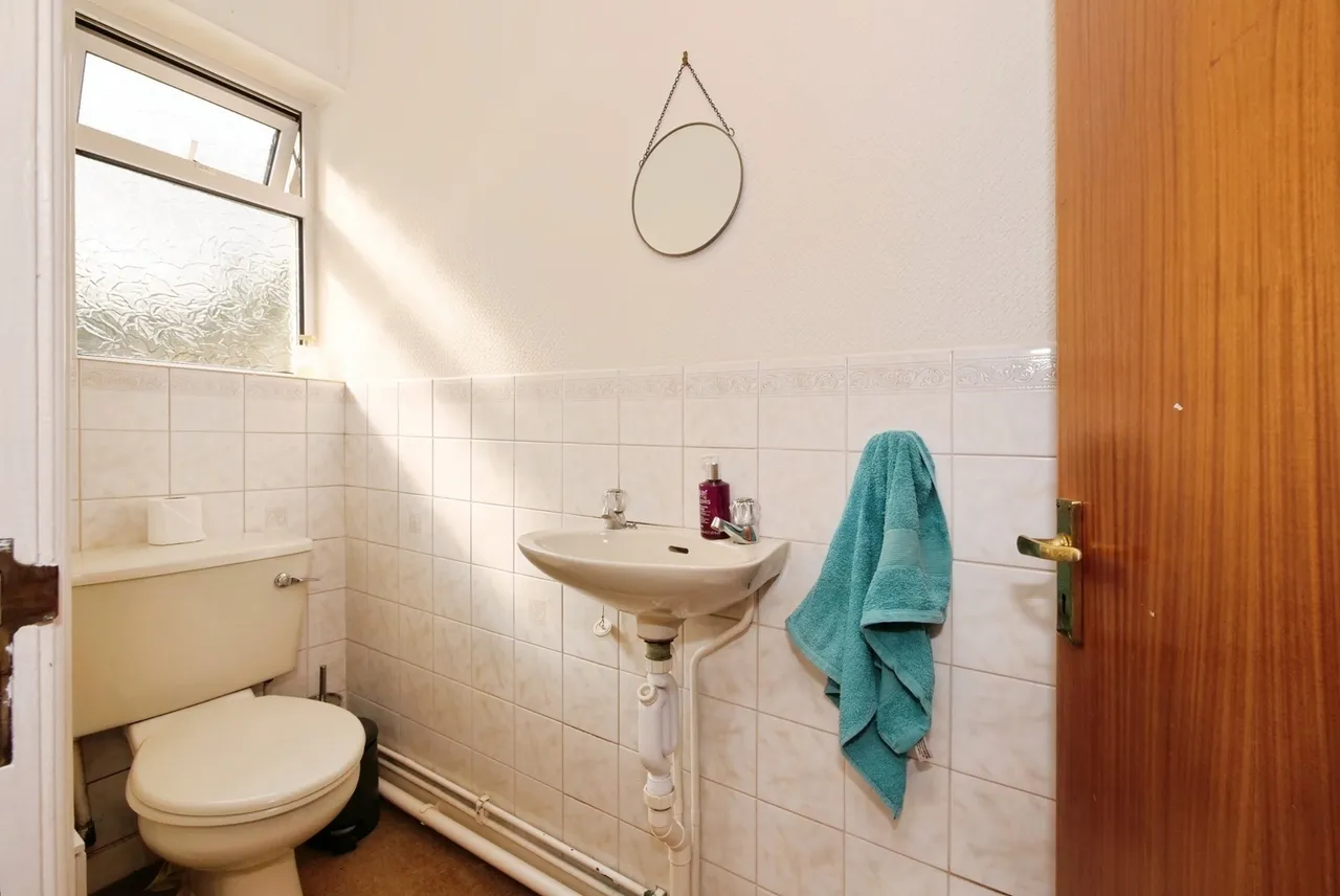 Llandeilo Road, Gorslas, SA14, photo 15