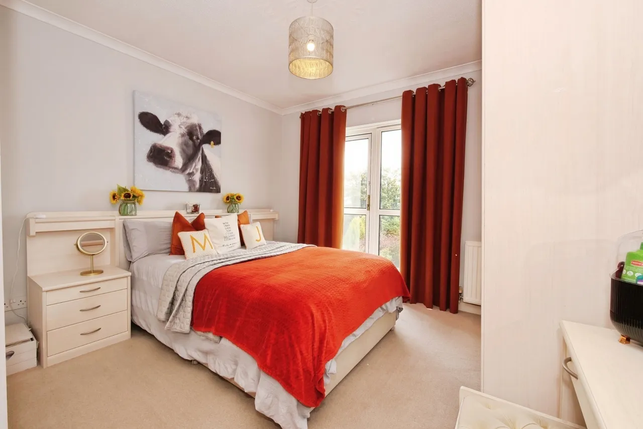 Llandeilo Road, Gorslas, SA14, photo 10
