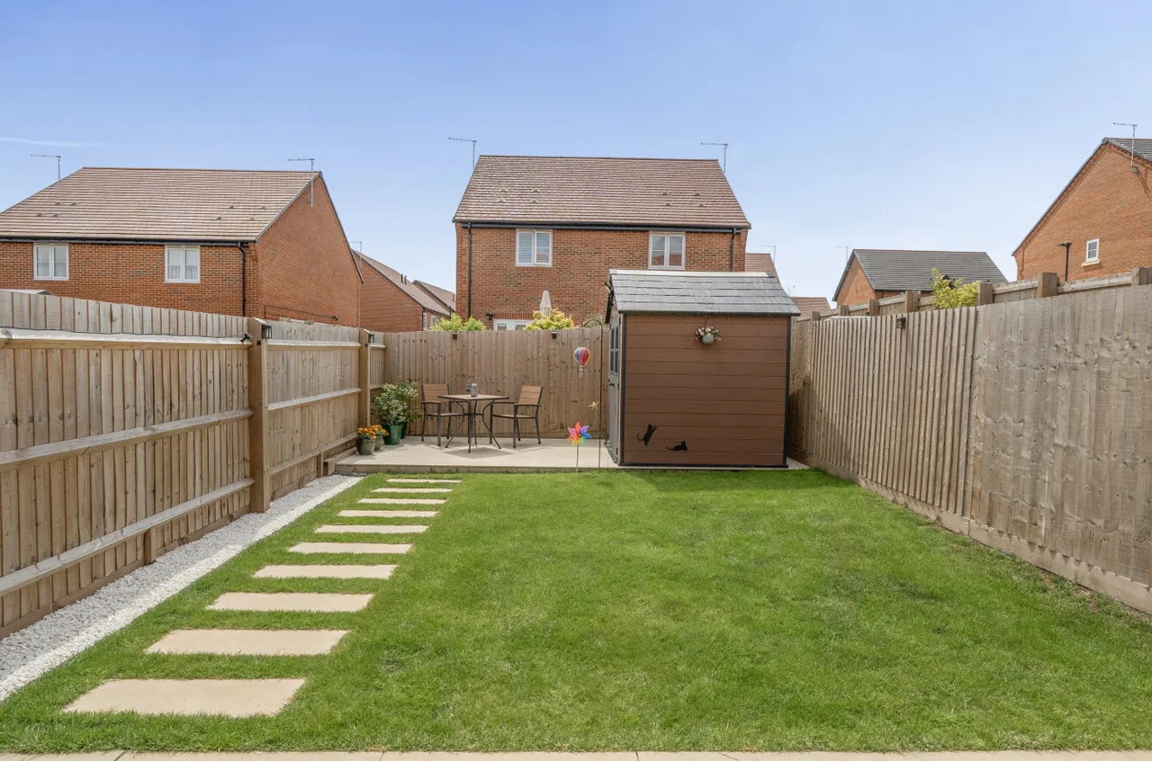Ferris Green, Warfield, Bracknell, Berkshire, RG42 6FE, photo 26