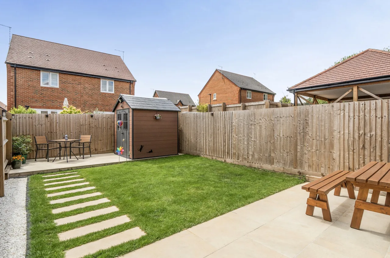 Ferris Green, Warfield, Bracknell, Berkshire, RG42 6FE, photo 4